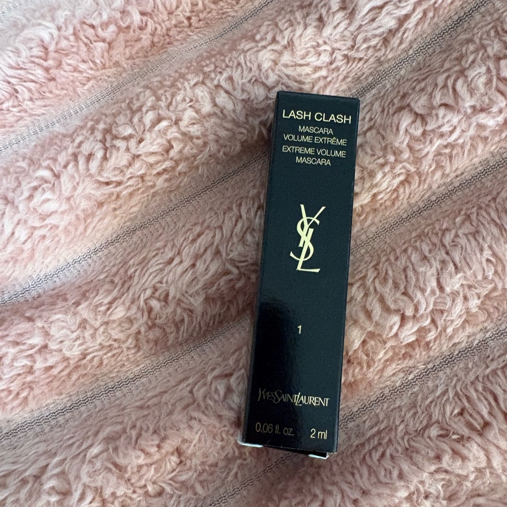Yves Saint Laurent Lash Clash Mascara - black new in box